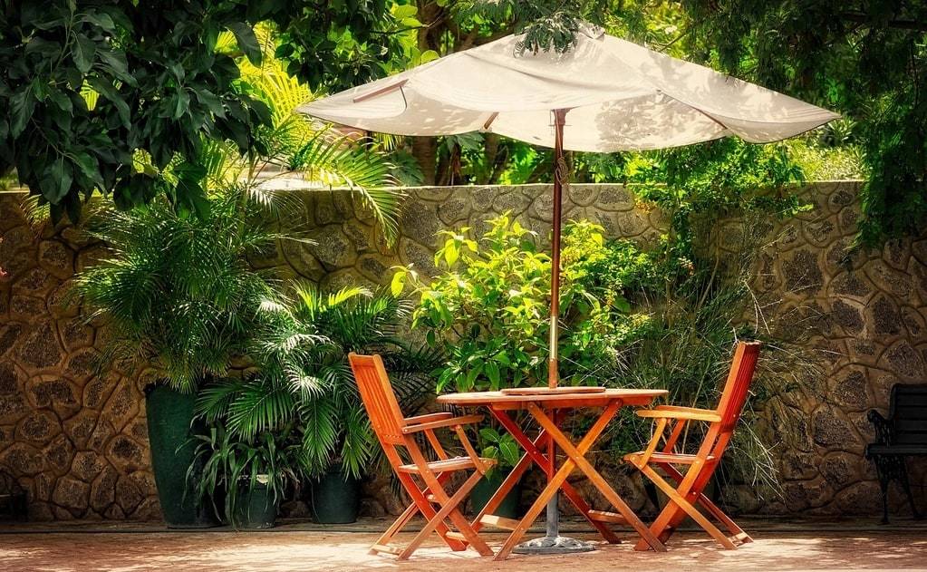 Baladeuse d'extérieur pour terrasse et jardin moderne